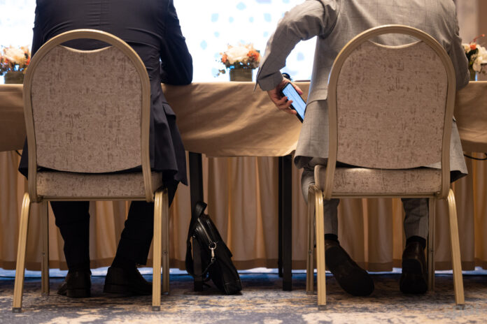 q9jE2N16533331032805_l