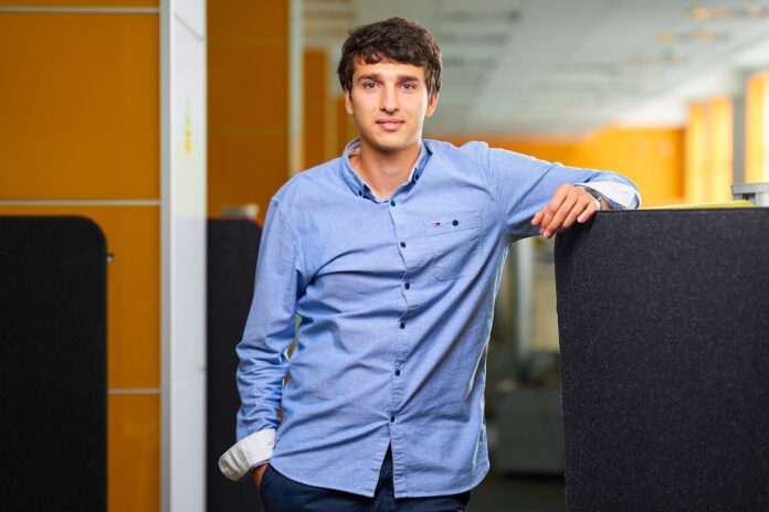 zR7Oqc17175198087268_l