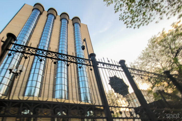 rbOgPz16802571502445_l